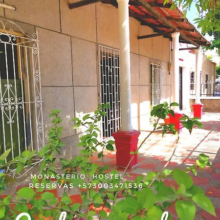 Monasterio Hostal *